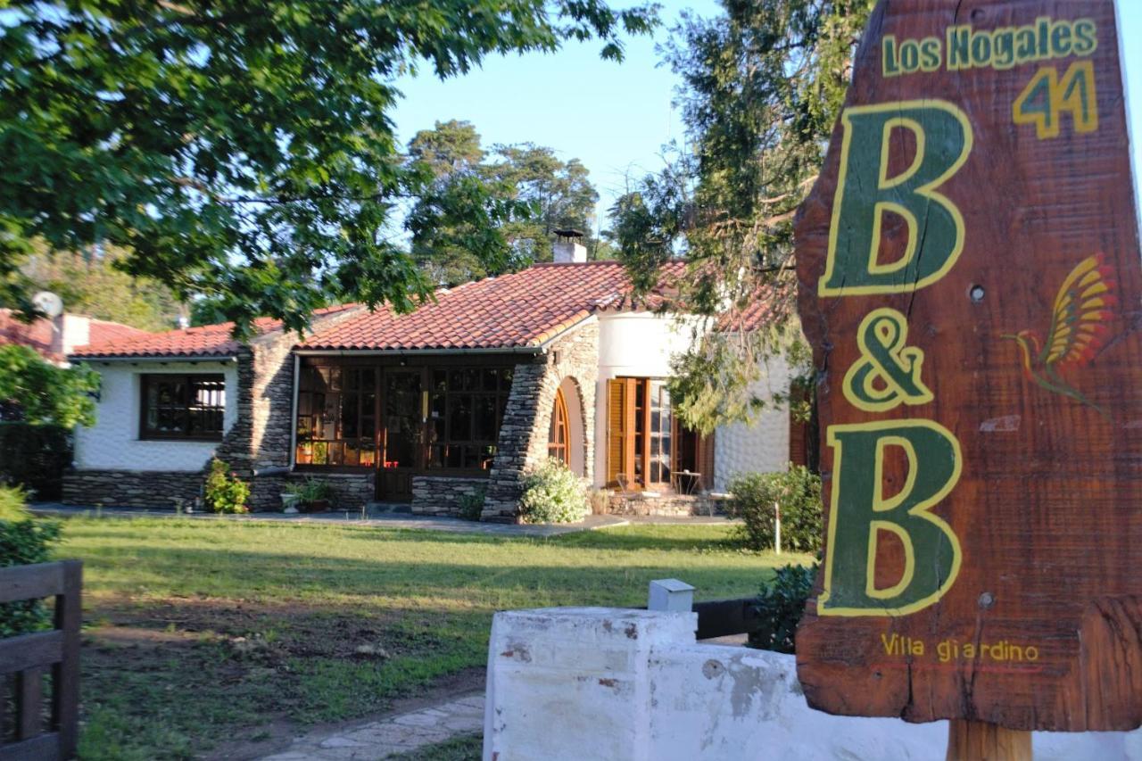 Casa De Huespedes - B&B 빌라 지아르디노 외부 사진