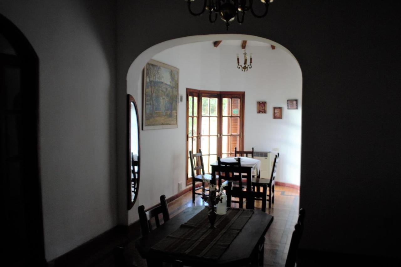 Casa De Huespedes - B&B 빌라 지아르디노 외부 사진