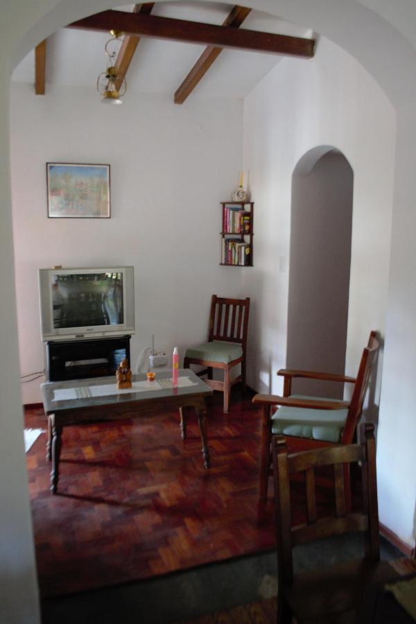 Casa De Huespedes - B&B 빌라 지아르디노 외부 사진